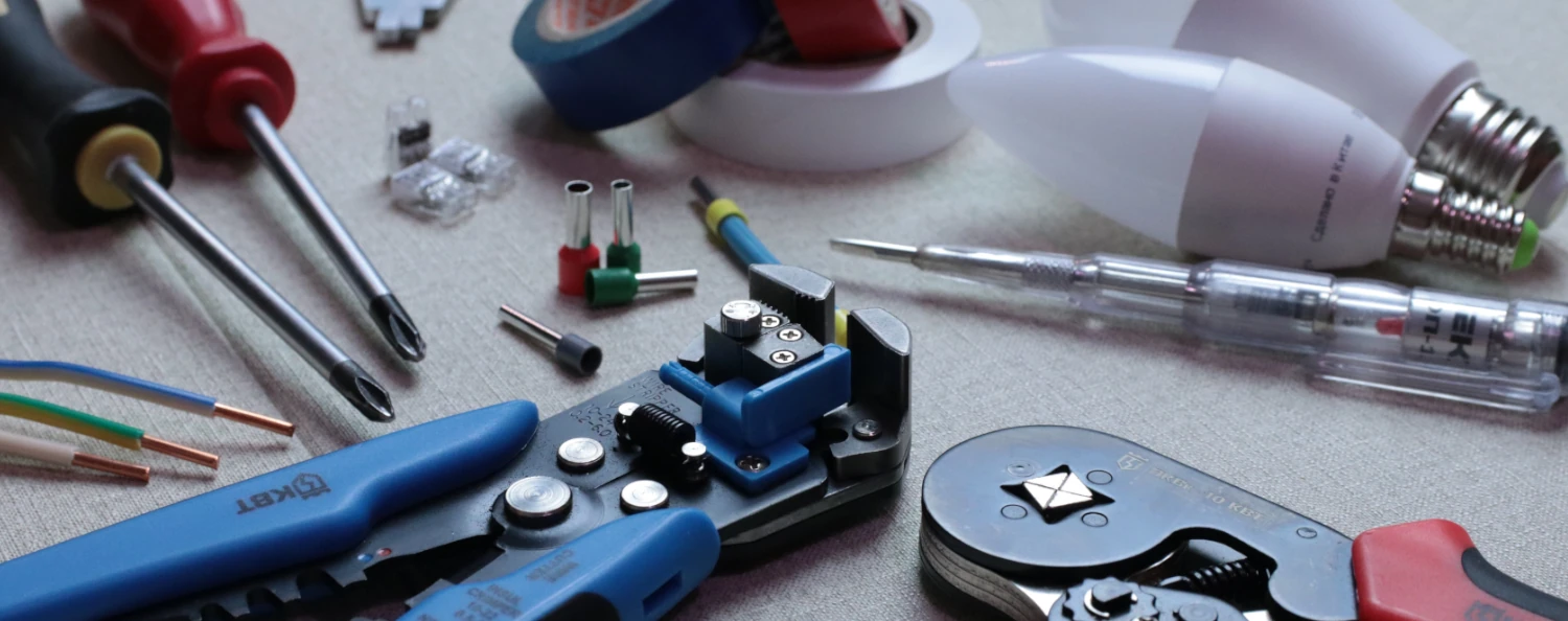 Opravy elektroinstalací
